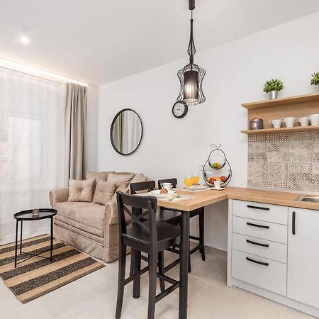 Srnec Apartments - Korzo ริเยกา ภายนอก รูปภาพ