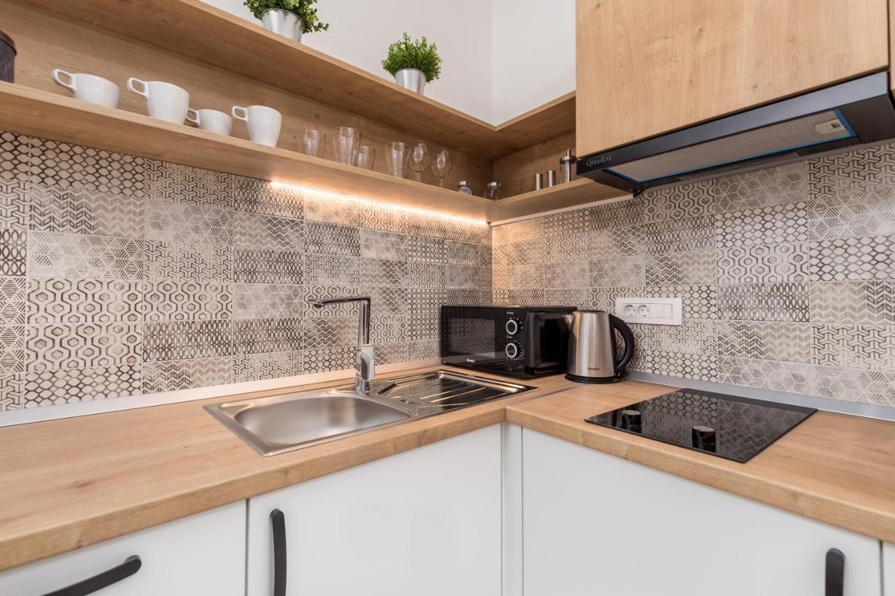 Srnec Apartments - Korzo ริเยกา ภายนอก รูปภาพ