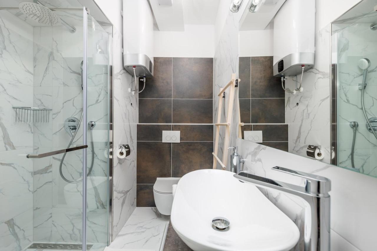 Srnec Apartments - Korzo ริเยกา ภายนอก รูปภาพ