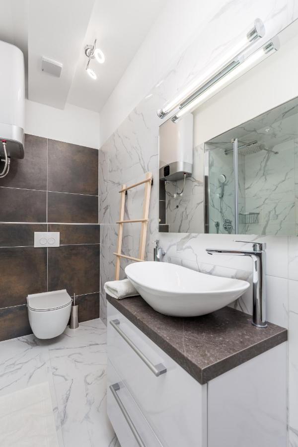 Srnec Apartments - Korzo ริเยกา ภายนอก รูปภาพ