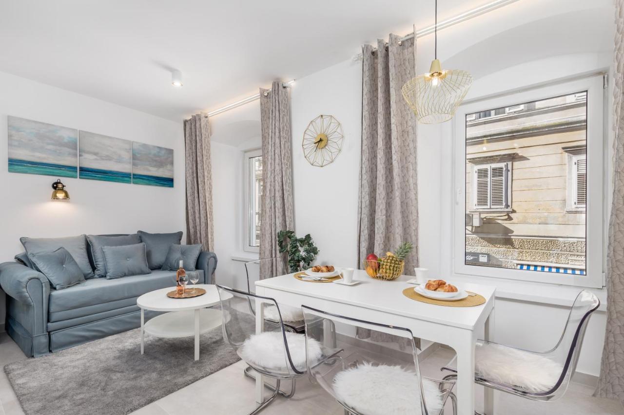 Srnec Apartments - Korzo ริเยกา ภายนอก รูปภาพ