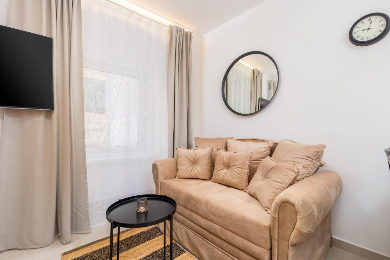 Srnec Apartments - Korzo ริเยกา ภายนอก รูปภาพ
